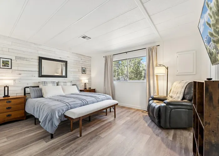 Сasa de vacaciones Charming Pines With Fireplace And Bbq *
